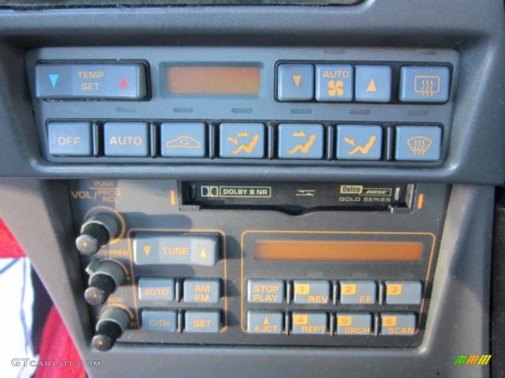 1991 Chevrolet Corvette Coupe Controls Photo #62988161