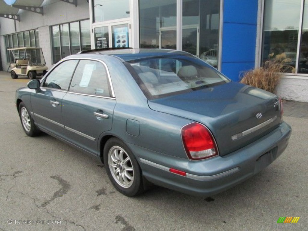 2002 XG350 Sedan - Celadon Green / Beige photo #6
