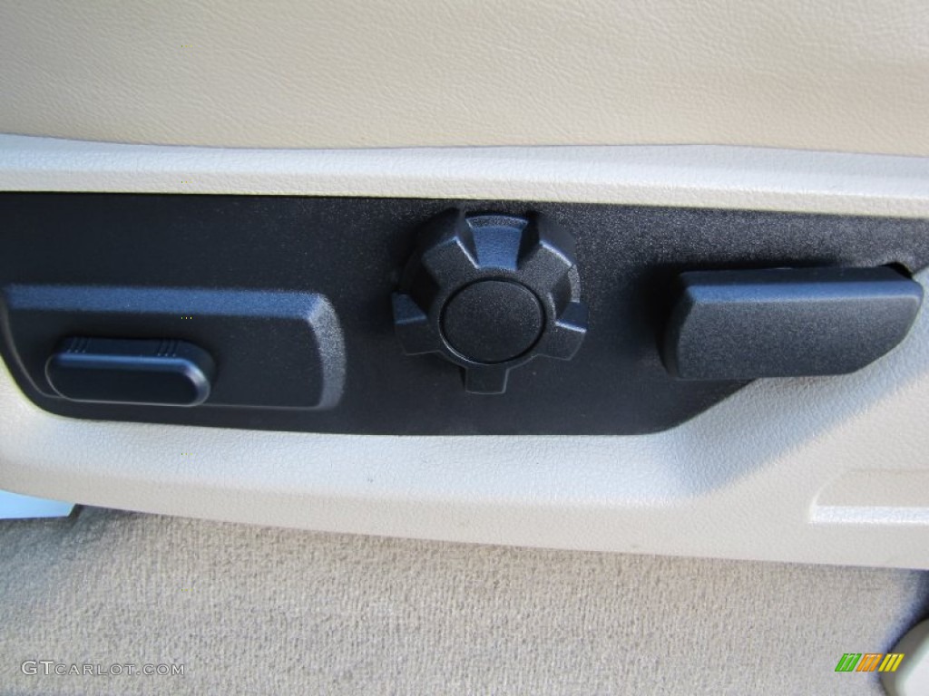 2010 Ford F350 Super Duty Lariat Crew Cab 4x4 Controls Photo #62988917