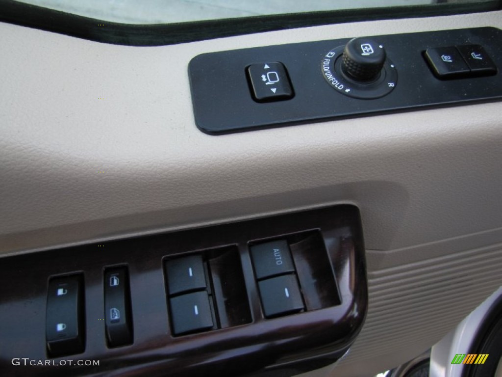 2010 Ford F350 Super Duty Lariat Crew Cab 4x4 Controls Photo #62988924