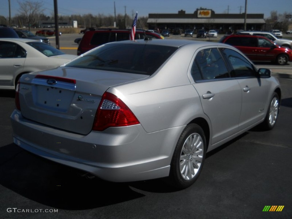 2010 Fusion Hybrid - Brilliant Silver Metallic / Charcoal Black photo #2