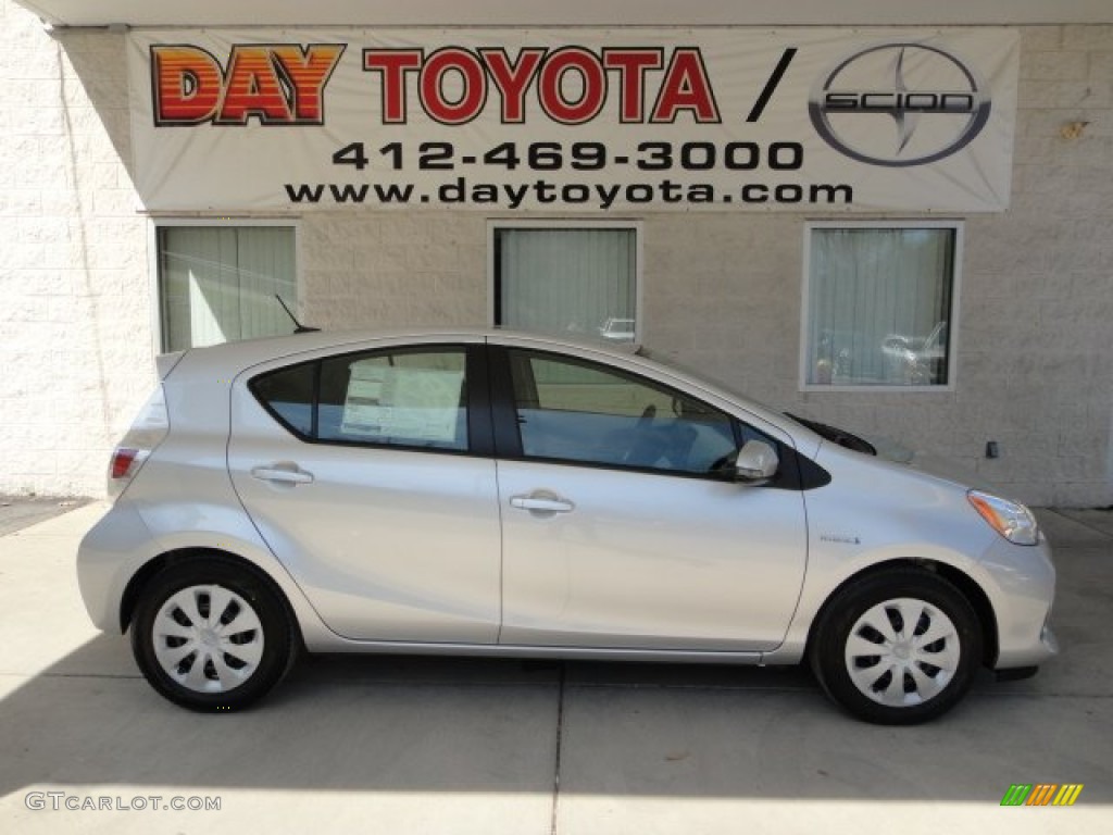 2012 Prius c Hybrid Three - Classic Silver Metallic / Light Blue Gray/Black photo #1