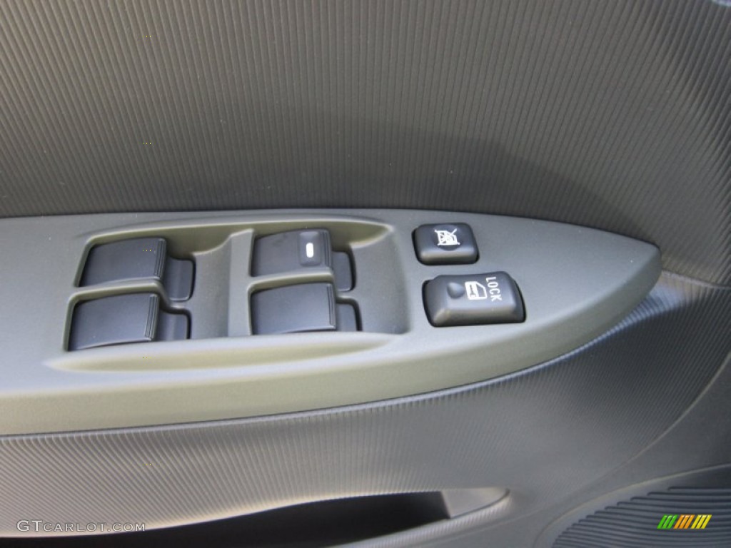 2012 Mitsubishi i-MiEV ES Controls Photo #63002591
