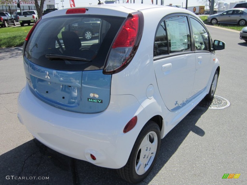 Diamond White Pearl/Ocean Blue 2012 Mitsubishi i-MiEV SE Exterior Photo #63002780