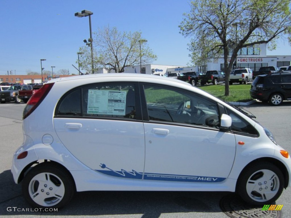 Diamond White Pearl/Ocean Blue 2012 Mitsubishi i-MiEV SE Exterior Photo #63002789