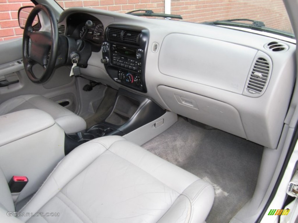 1999 Explorer XLT 4x4 - Oxford White / Medium Graphite Grey photo #15