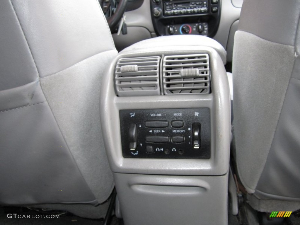 1999 Explorer XLT 4x4 - Oxford White / Medium Graphite Grey photo #23