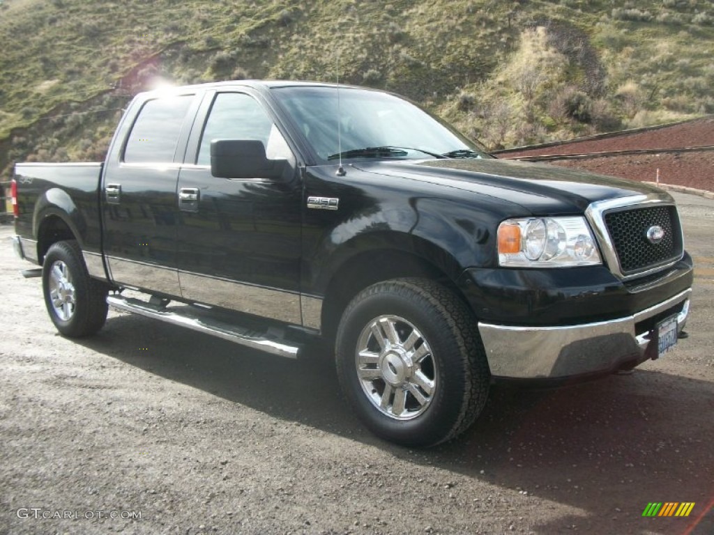 2006 F150 XLT SuperCrew 4x4 - Black / Medium/Dark Flint photo #37