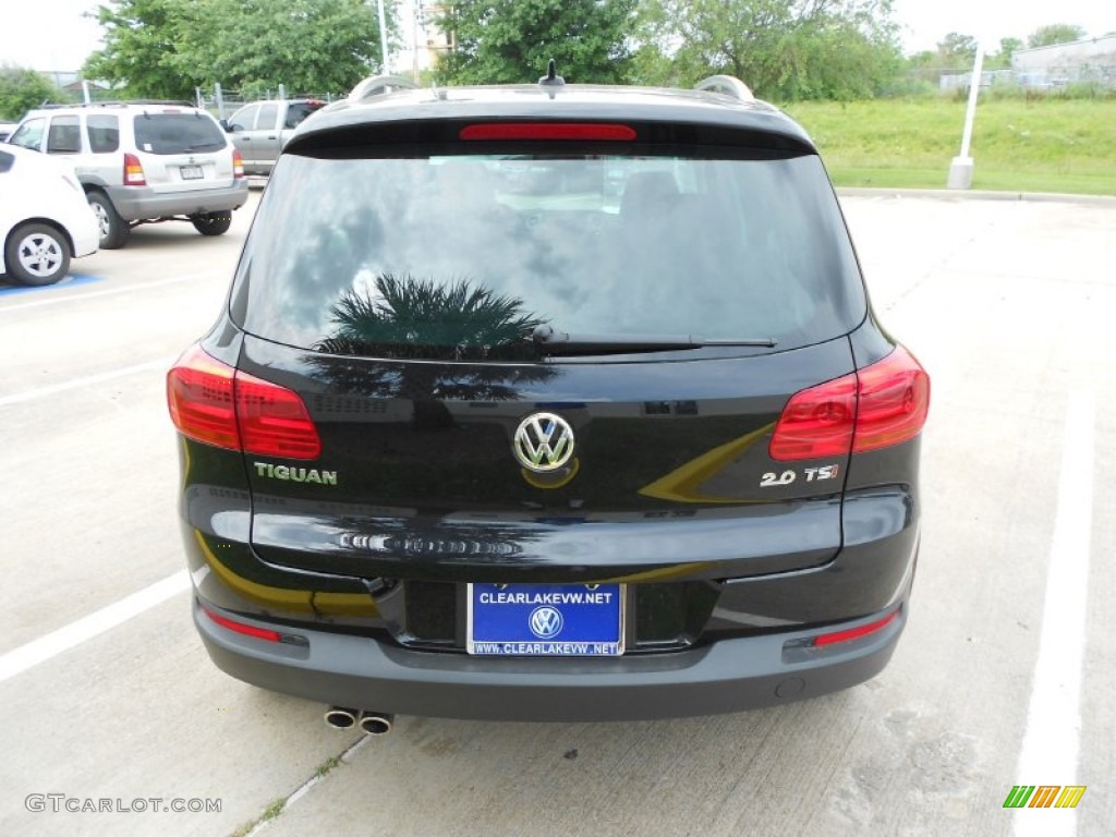 2012 Tiguan SEL - Deep Black Metallic / Black photo #6
