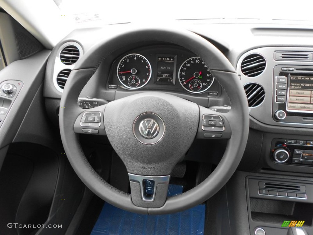 2012 Tiguan SEL - Deep Black Metallic / Black photo #16