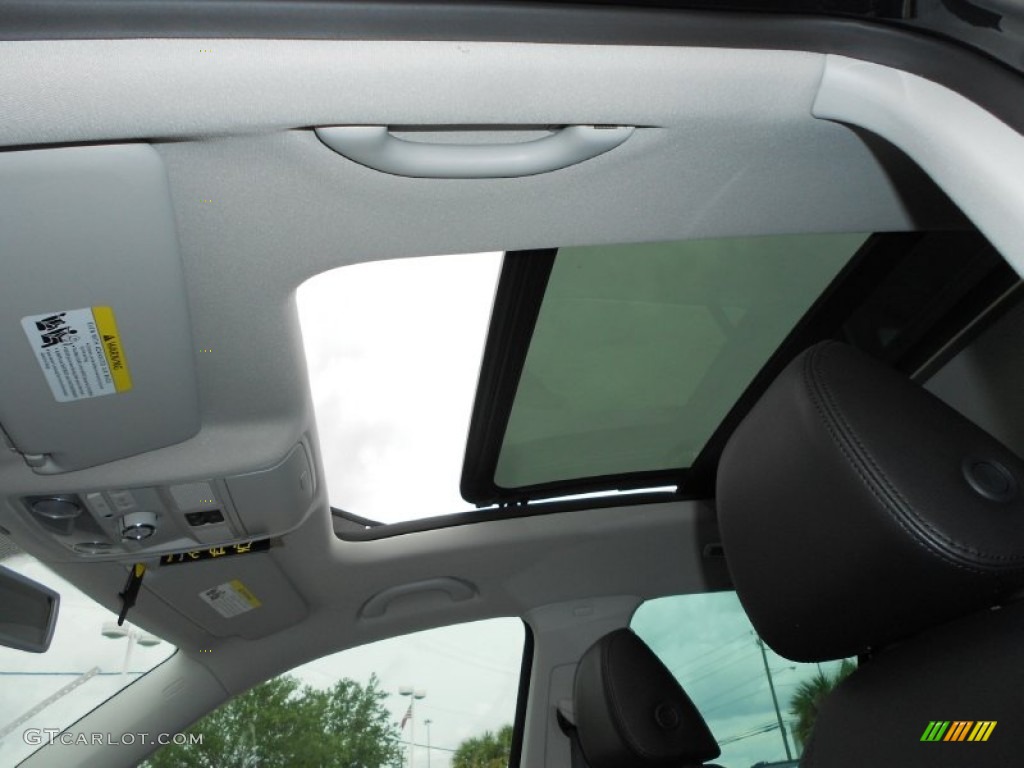 2012 Tiguan SEL - Deep Black Metallic / Black photo #22