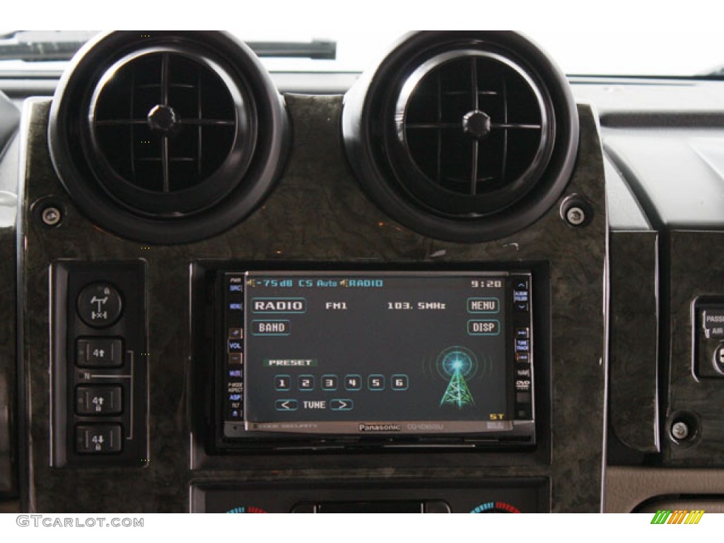 2005 Hummer H2 SUV Controls Photo #63009929
