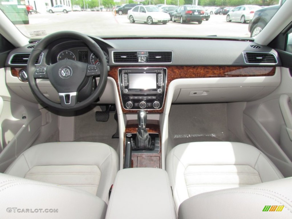 2012 Volkswagen Passat V6 SEL Moonrock Gray Dashboard Photo #63010742