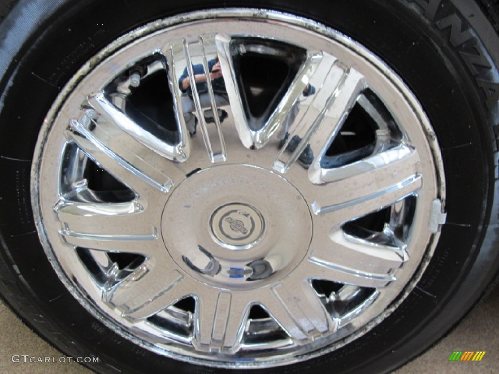 2006 Chrysler Town & Country Limited Wheel Photo #63011117