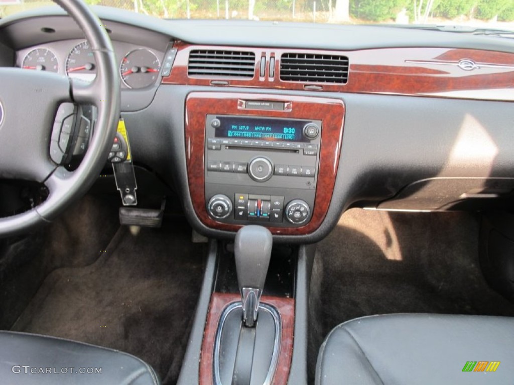 2008 Chevrolet Impala LT Ebony Black Dashboard Photo #63014586