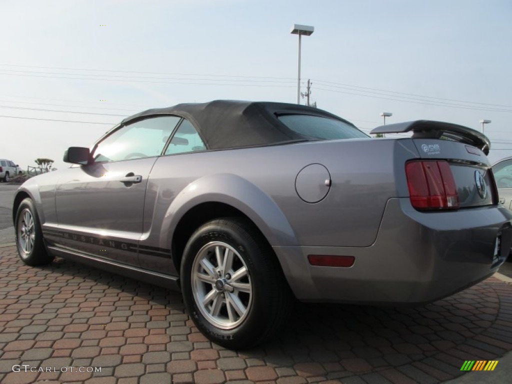 2006 Mustang V6 Premium Convertible - Tungsten Grey Metallic / Dark Charcoal photo #2