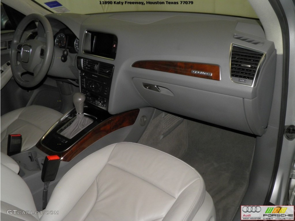 2009 Q5 3.2 Premium Plus quattro - Ice Silver Metallic / Light Gray photo #25