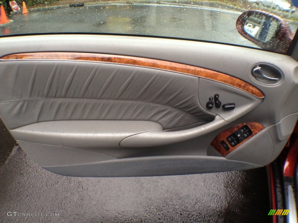 2006 Mercedes-Benz CLK 350 Cabriolet Ash Door Panel Photo #63022397