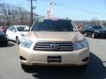 2010 Sandy Beach Metallic Toyota Highlander V6 4WD  photo #2