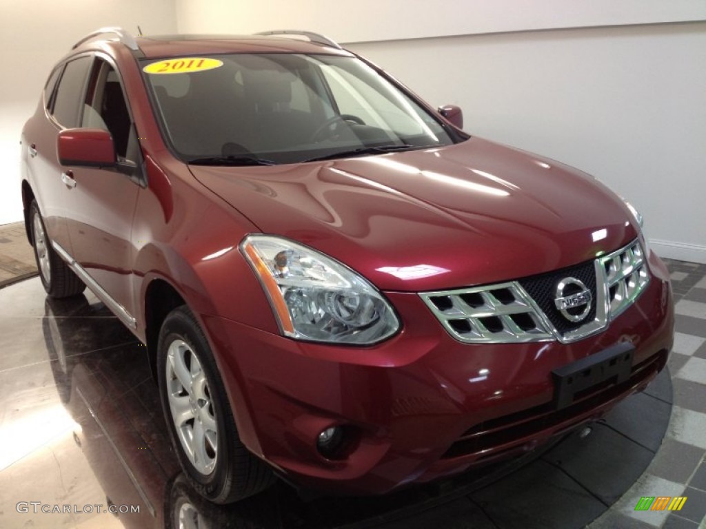 2011 Rogue SV AWD - Cayenne Red / Black photo #2