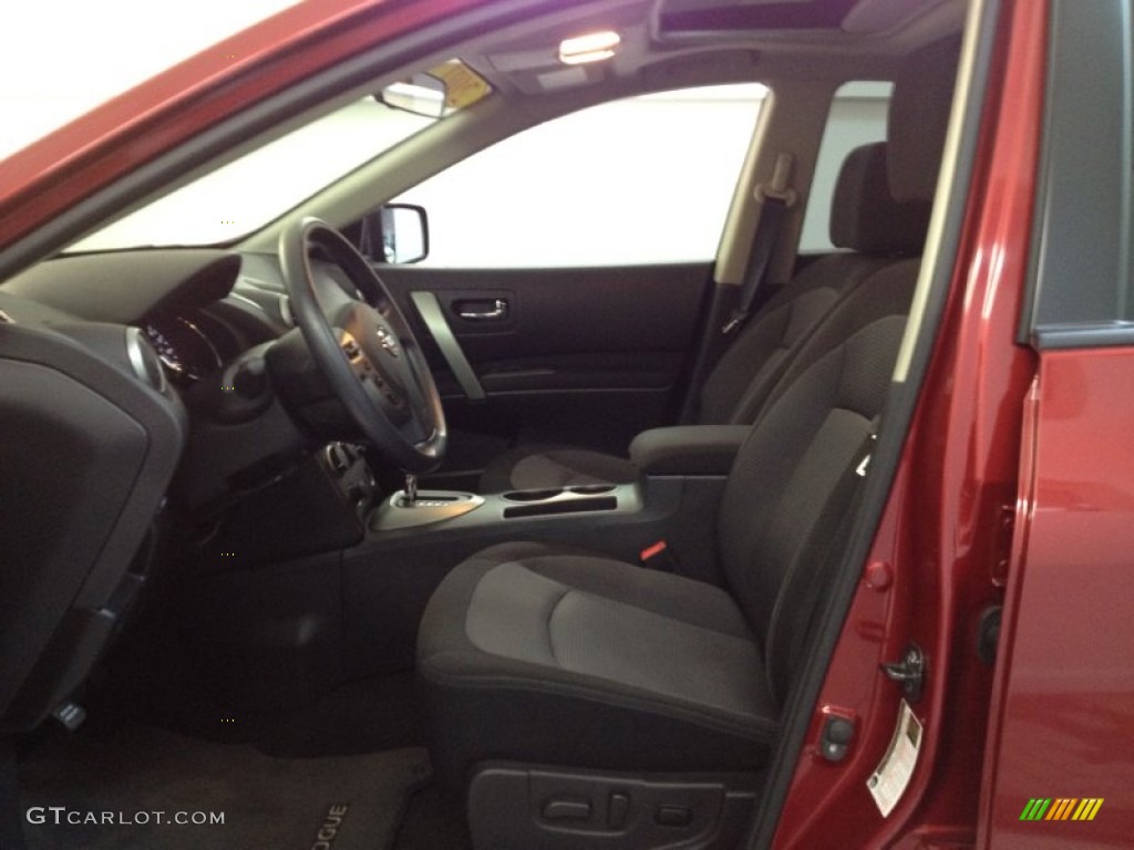 2011 Rogue SV AWD - Cayenne Red / Black photo #11