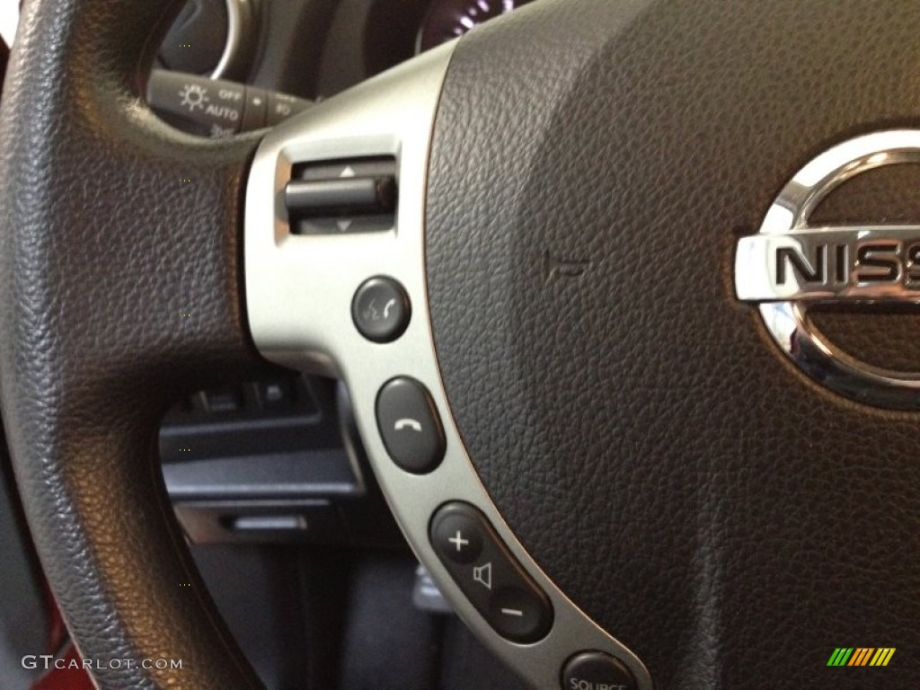 2011 Rogue SV AWD - Cayenne Red / Black photo #20
