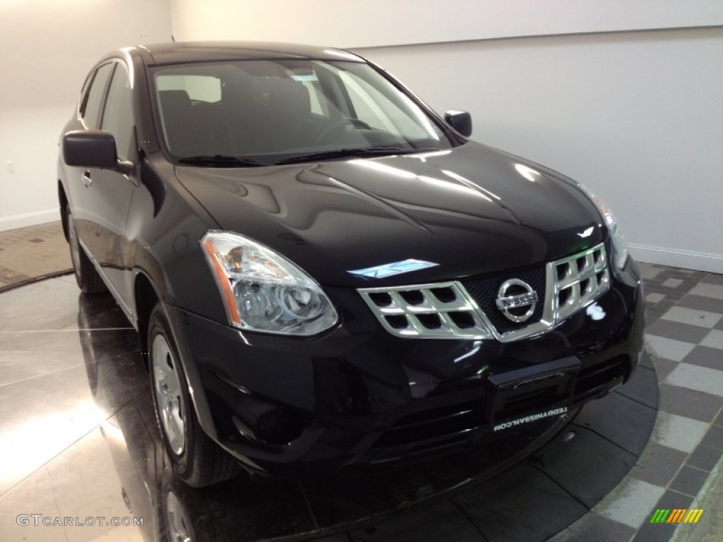 2011 Rogue S AWD - Wicked Black / Black photo #2