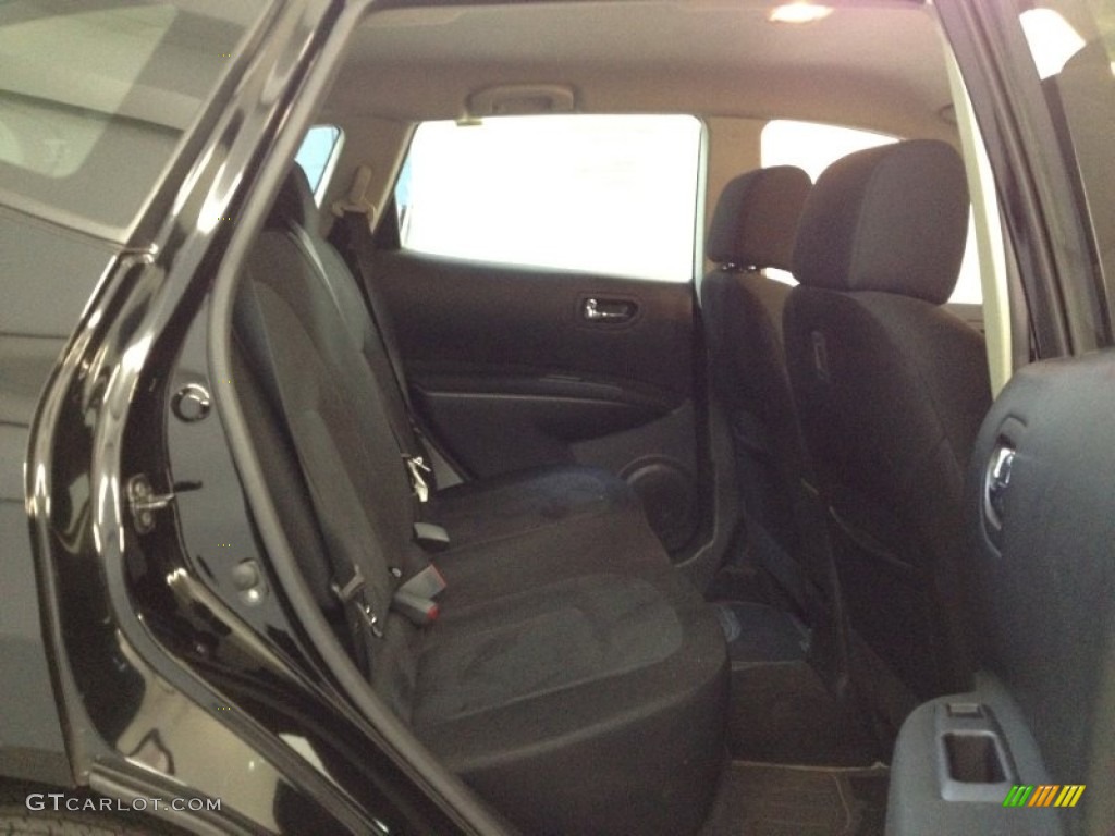 2011 Rogue S AWD - Wicked Black / Black photo #9
