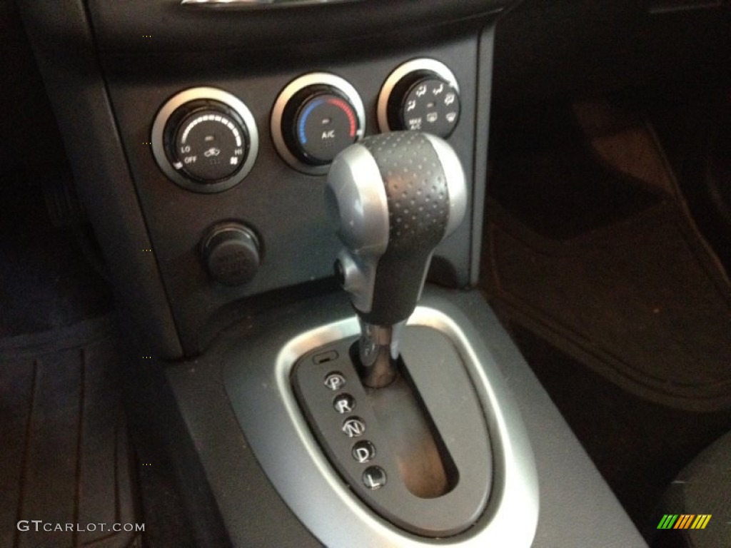 2011 Rogue S AWD - Wicked Black / Black photo #17