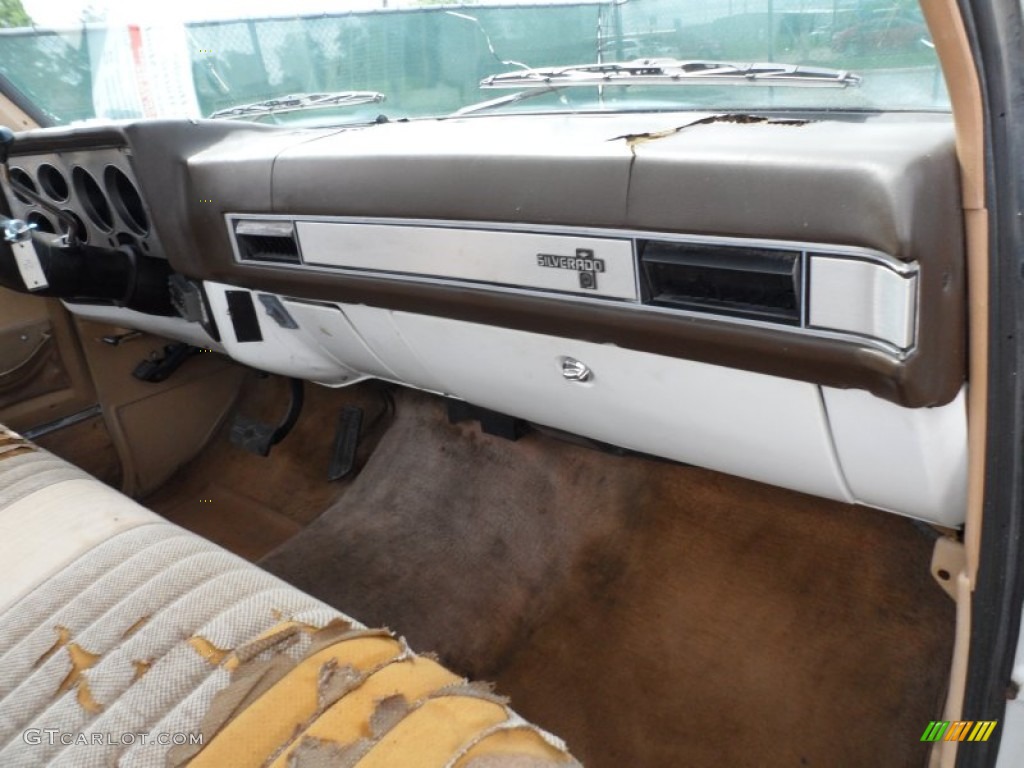 1986 C/K C10 Silverado Regular Cab - Frost White / Saddle Tan photo #17