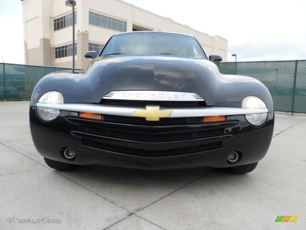 Smokin' Asphalt 2006 Chevrolet SSR Standard SSR Model Exterior Photo #63028257