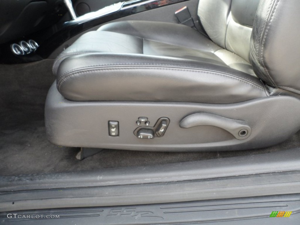 2006 Chevrolet SSR Standard SSR Model Controls Photo #63028395
