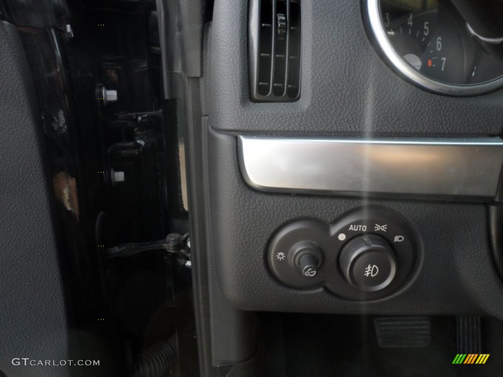 2006 Chevrolet SSR Standard SSR Model Controls Photo #63028445