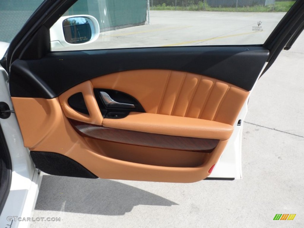 2005 Maserati Quattroporte Standard Quattroporte Model Cuoio Sella Door Panel Photo #63028857