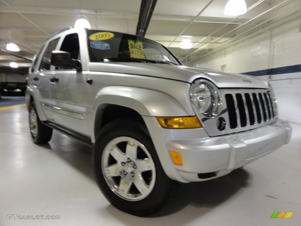 2005 Liberty Limited 4x4 - Bright Silver Metallic / Dark Slate Gray/Light Slate Gray photo #1