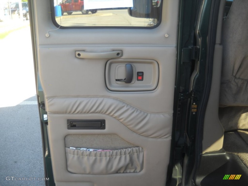 2005 Express 1500 Passenger AWD Conversion Van - Dark Green Metallic / Neutral photo #11