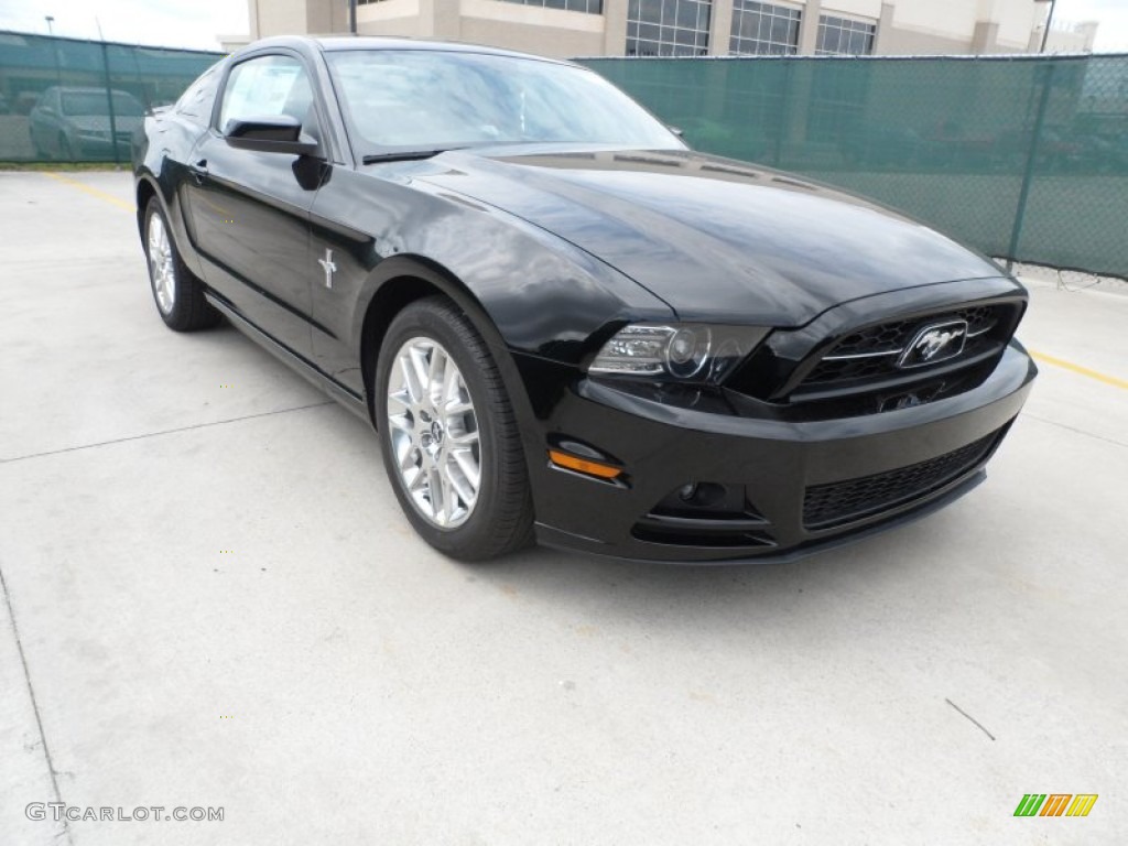 Black Ford Mustang