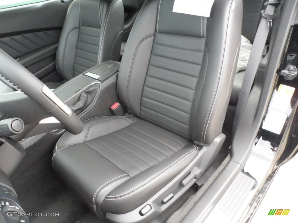 Charcoal Black Interior 2013 Ford Mustang V6 Premium Coupe Photo #63039127