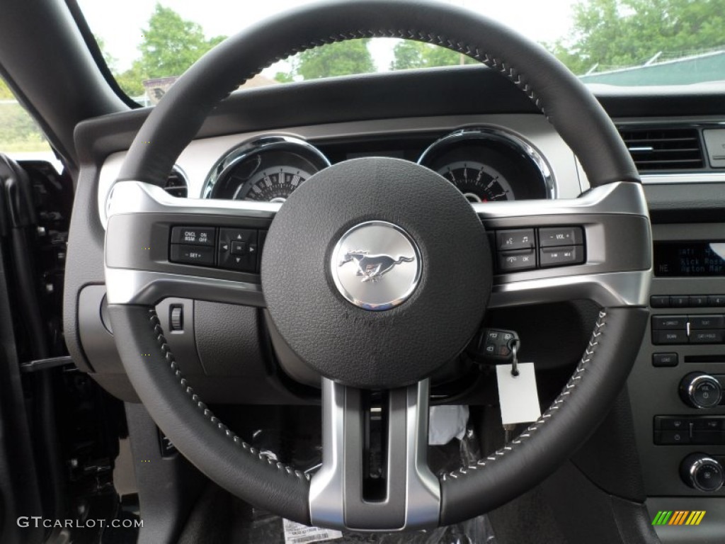 2013 Ford Mustang V6 Premium Coupe Charcoal Black Steering Wheel Photo #63039202