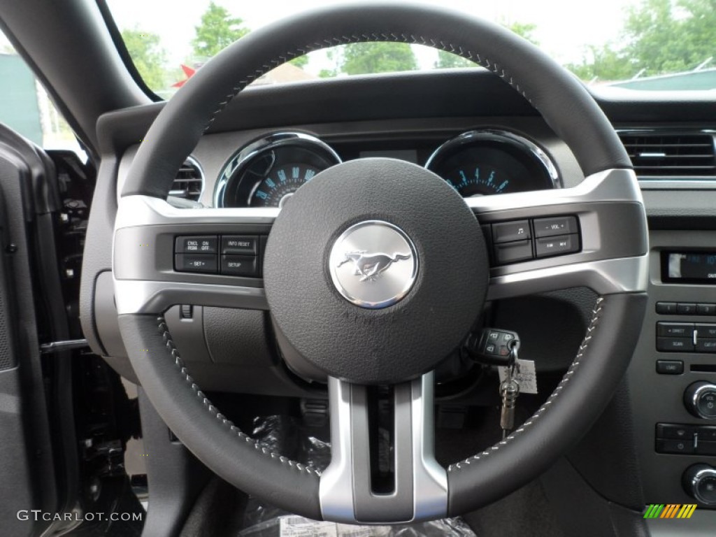 2013 Ford Mustang GT Coupe Charcoal Black Steering Wheel Photo #63039493