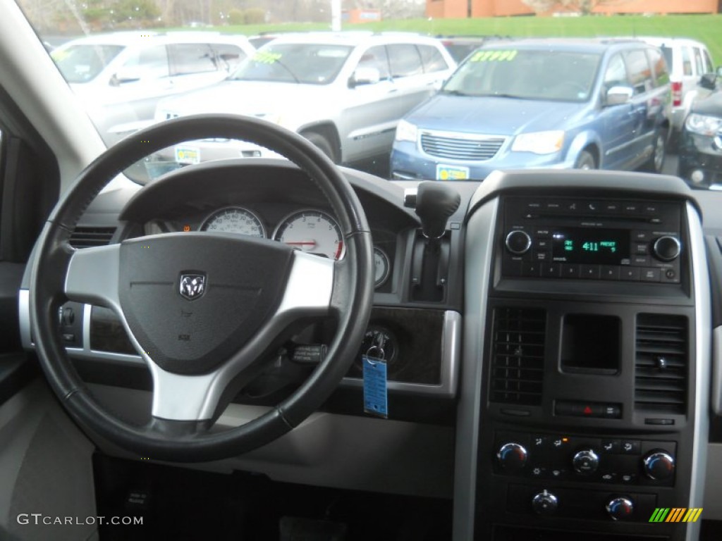 2010 Grand Caravan SXT - Bright Silver Metallic / Dark Slate Gray/Light Shale photo #4
