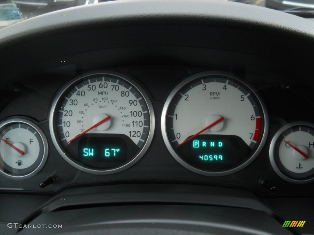 2010 Grand Caravan SXT - Bright Silver Metallic / Dark Slate Gray/Light Shale photo #24