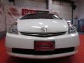 Super White - Prius Hybrid Photo No. 2