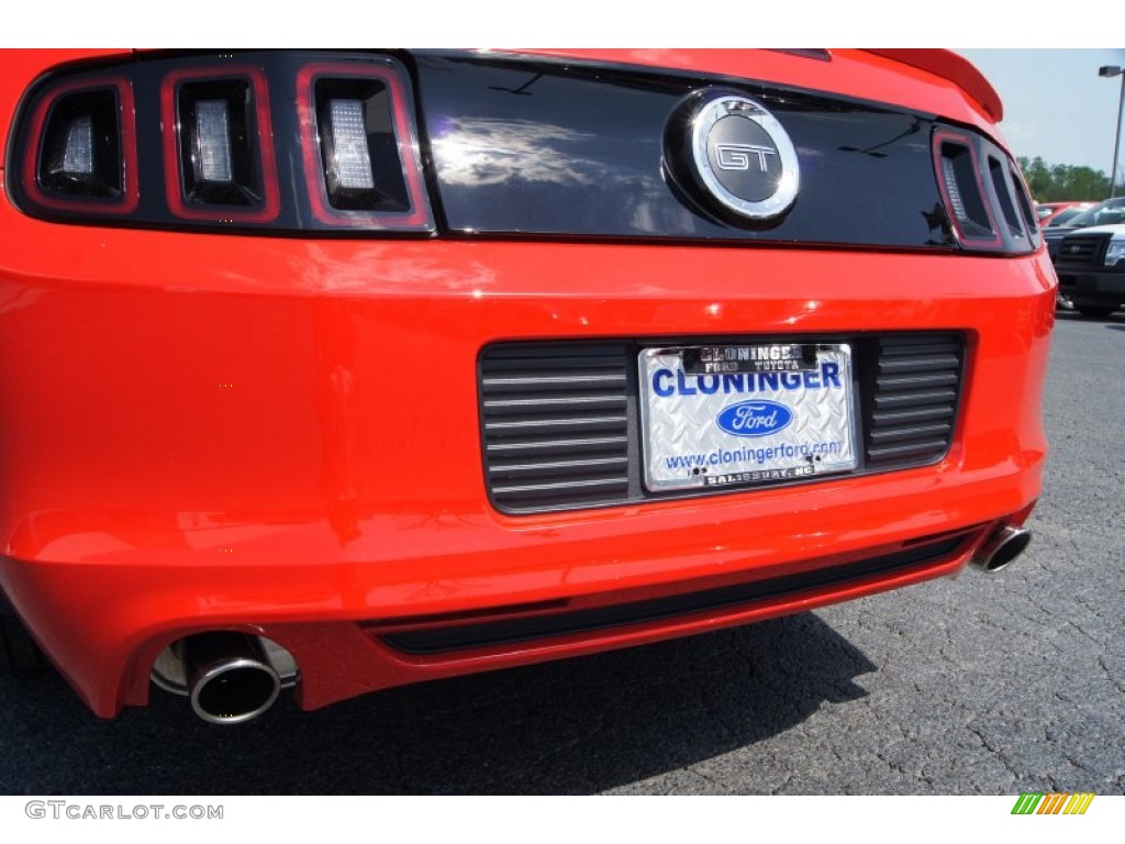 2013 Mustang GT Coupe - Race Red / Charcoal Black photo #30