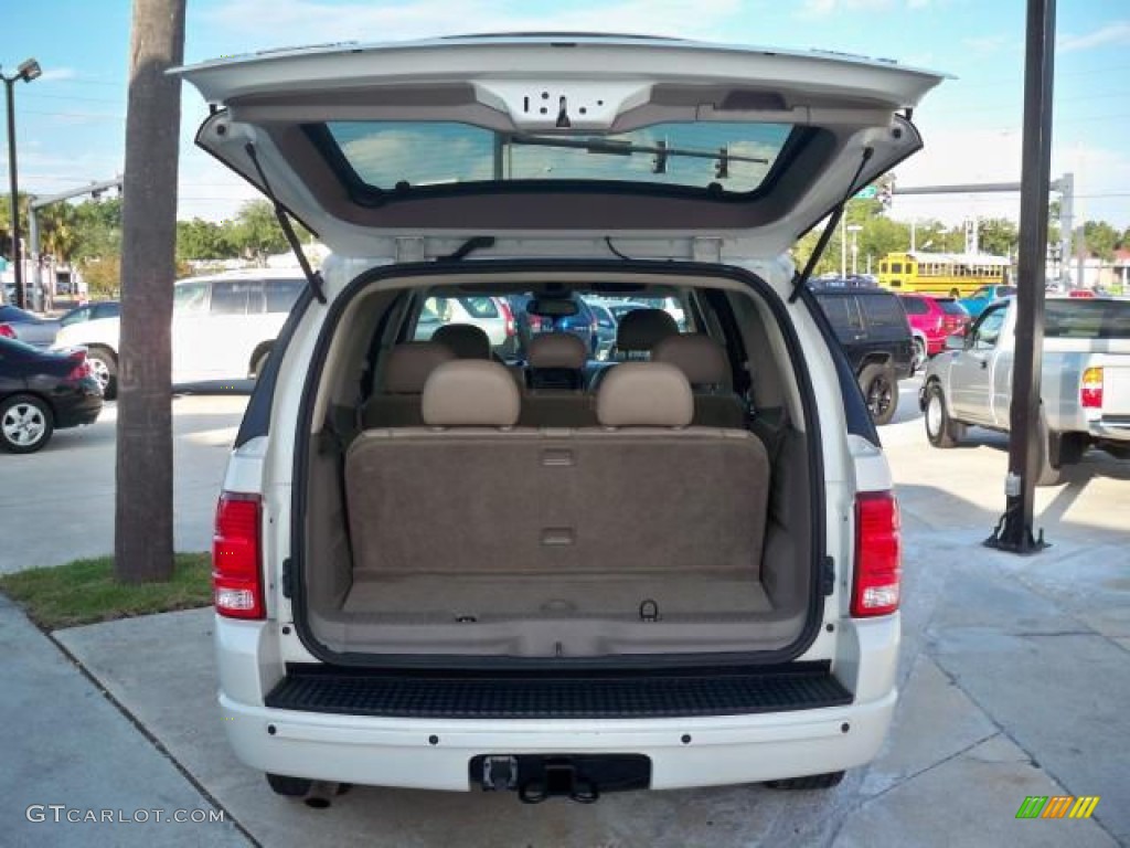 2003 Ford Explorer Limited AWD Trunk Photo #63048891