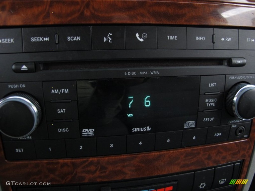2008 Dodge Durango SLT Audio System Photo #63050630