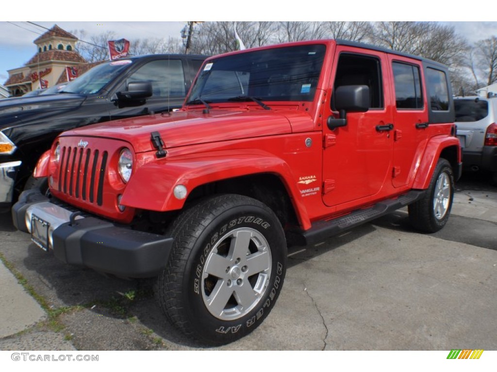 2010 Wrangler Unlimited Sahara 4x4 - Flame Red / Dark Slate Gray/Medium Slate Gray photo #1