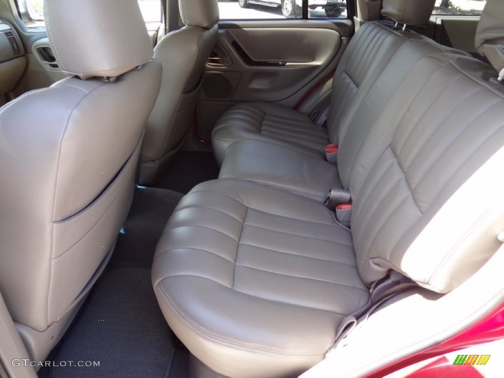 2002 Grand Cherokee Laredo 4x4 - Inferno Red Tinted Pearlcoat / Taupe photo #5