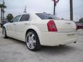Cool Vanilla 2006 Chrysler 300 C HEMI Exterior