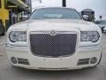 Cool Vanilla - 300 C HEMI Photo No. 5